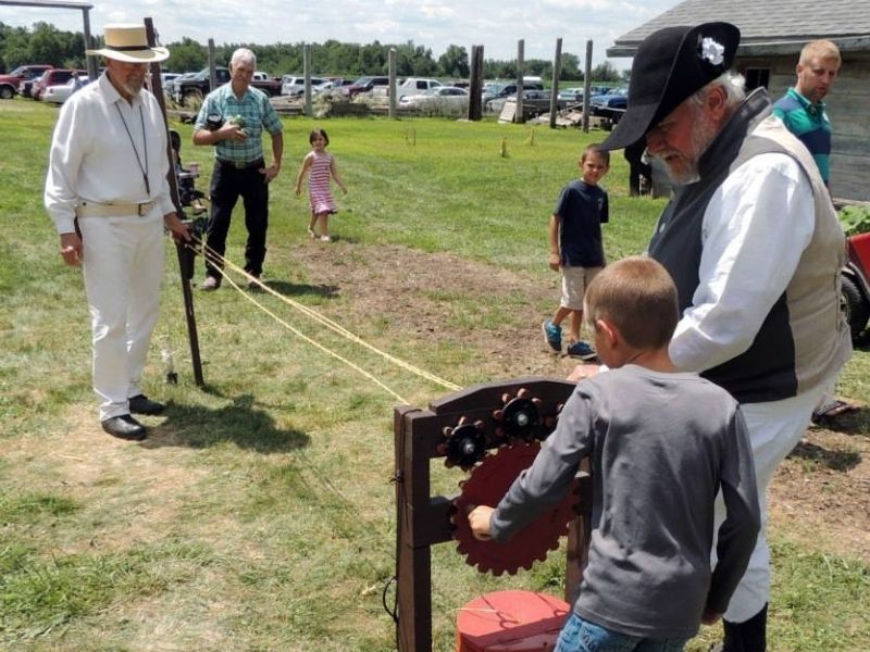 Hill's Fort Living History Days